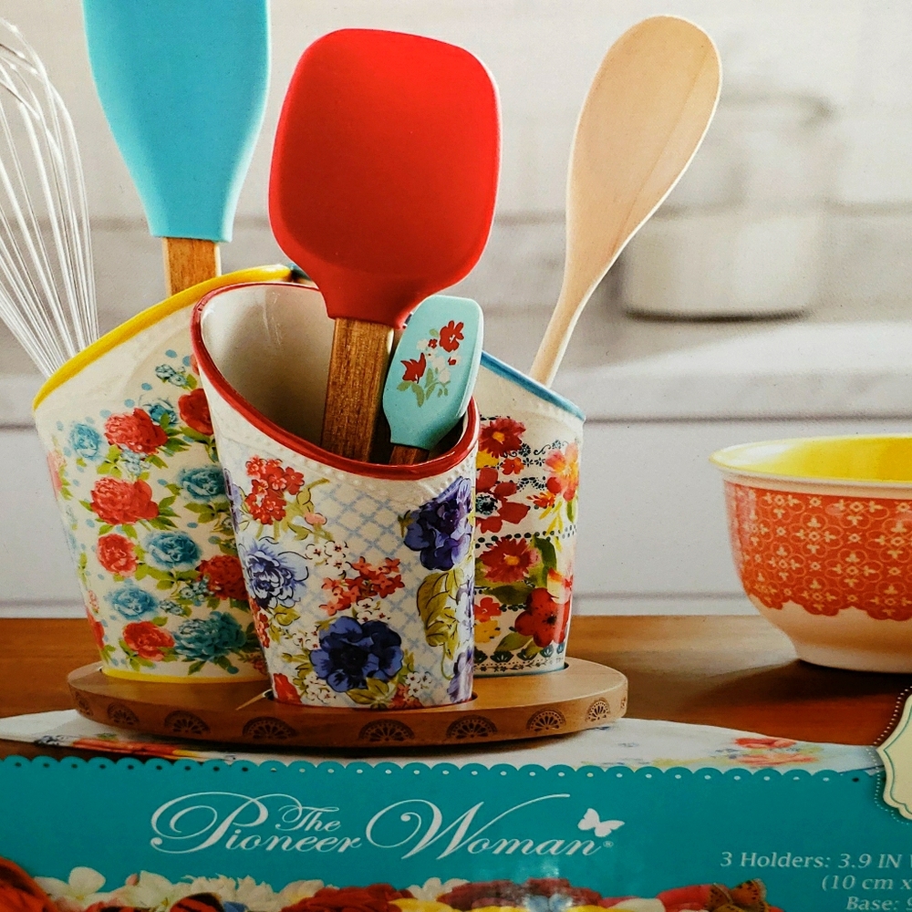 Pioneer woman utensil holder